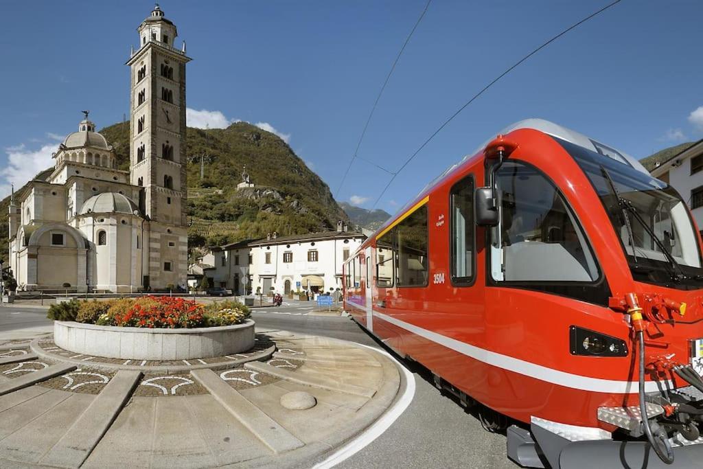 טיראנו Bnbernina Express Dietro Al Trenino Rosso מראה חיצוני תמונה